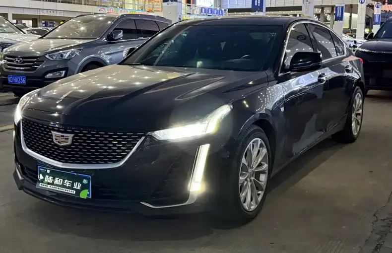 Cadillac CT5 2023 из Китая