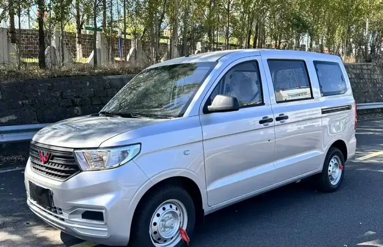 Wuling Hongguang V 2025 из Китая
