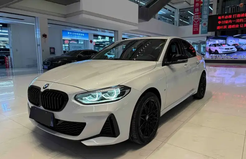 BMW 1 Series 2021 из Китая