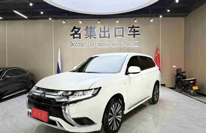 Mitsubishi Outlander 2022 из Китая