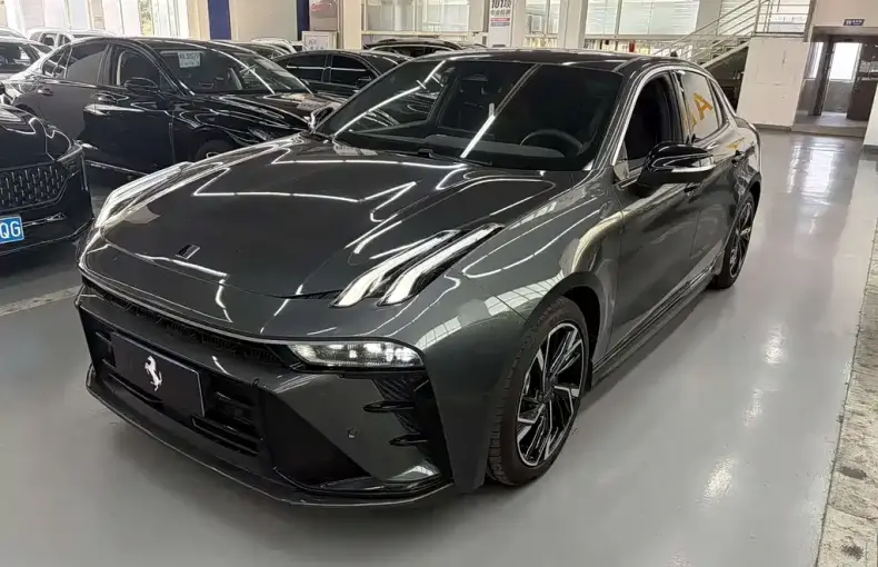 Lynk & Co 03 2025 из Китая