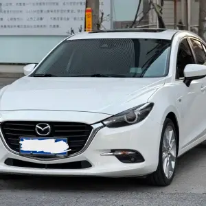 Mazda 3 Axela 2018 из Китая