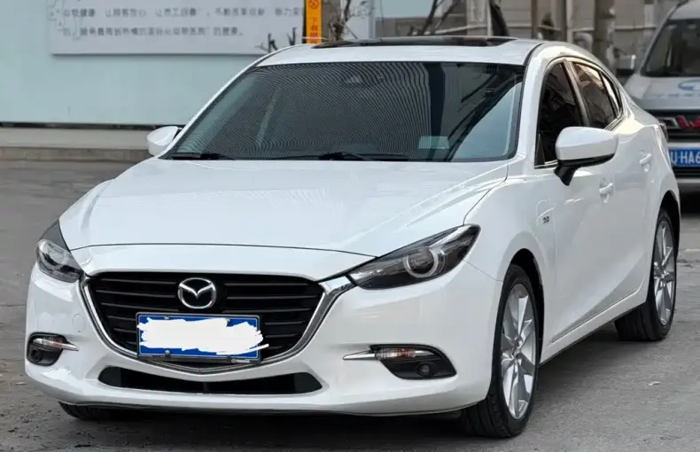 Mazda 3 Axela 2018 из Китая
