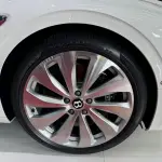 Bentley Flying Spur PHEV из Китая