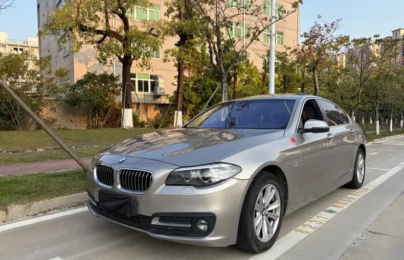 BMW 5 Series 2016 из Китая