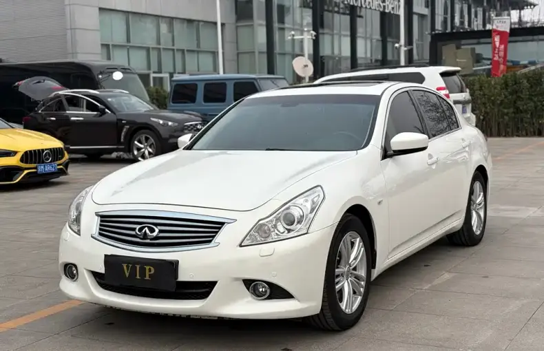 Infiniti G 2012 из Китая