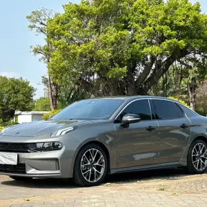 Lynk & Co 03 2022 из Китая