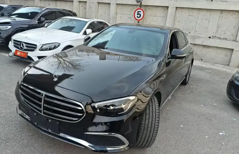 Mercedes-Benz E-Class 2023 из Китая