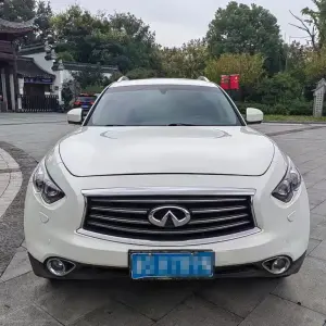 Infiniti QX70 2014 из Китая