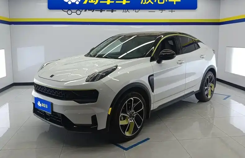 Lynk & Co 05 2020 из Китая