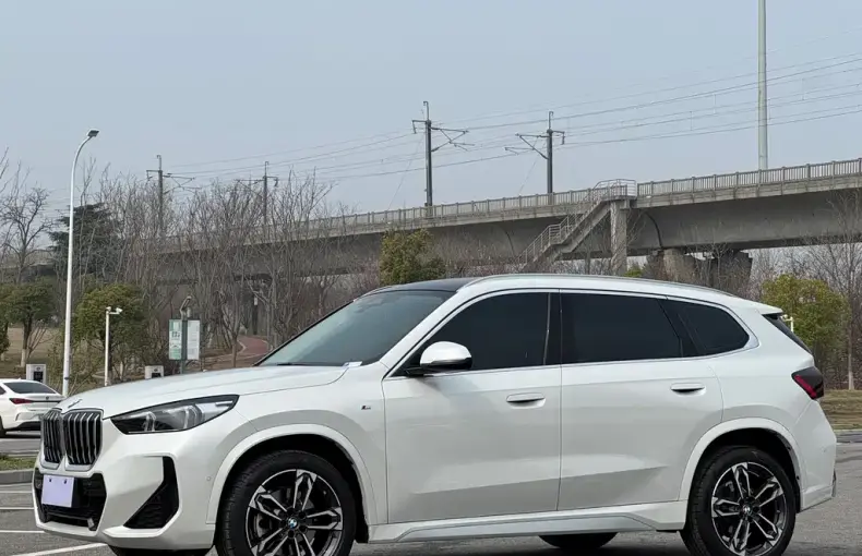 BMW X1 2023 из Китая
