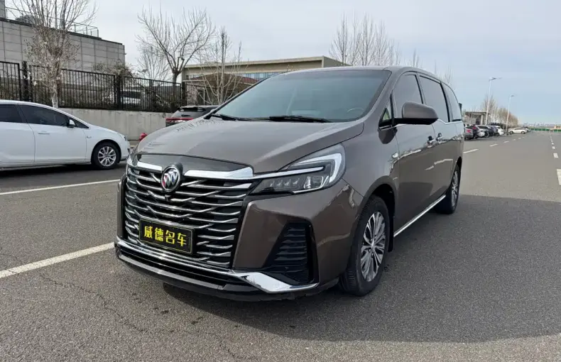 Buick GL8 2023 из Китая