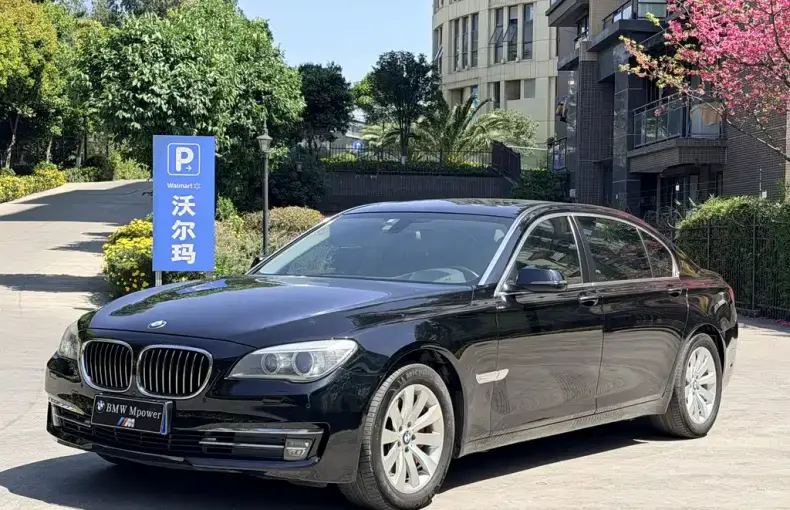 BMW 7 Series 2013 из Китая