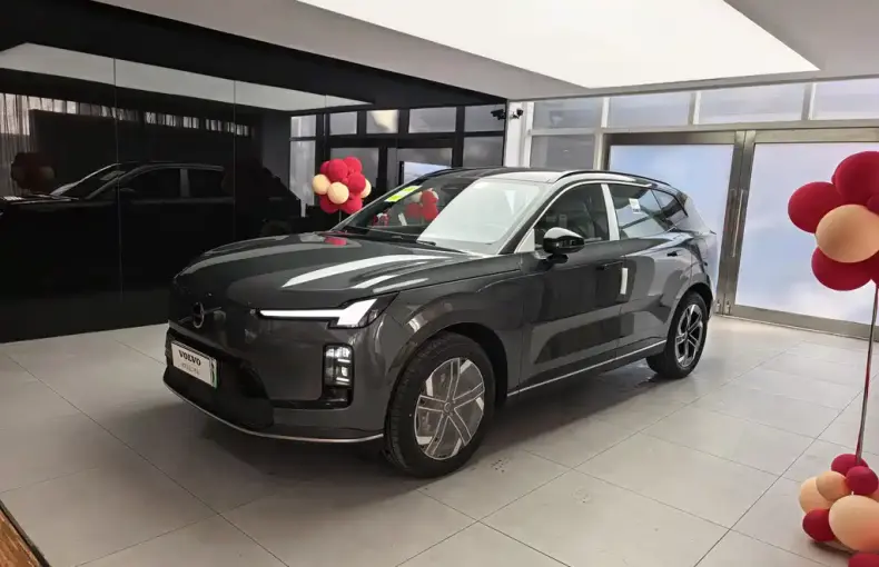 Volvo 沃尔沃XC70插电式混动 2026 из Китая