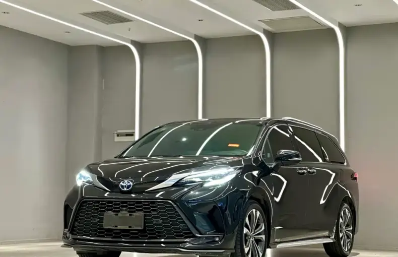 Toyota Granvia 2023 из Китая