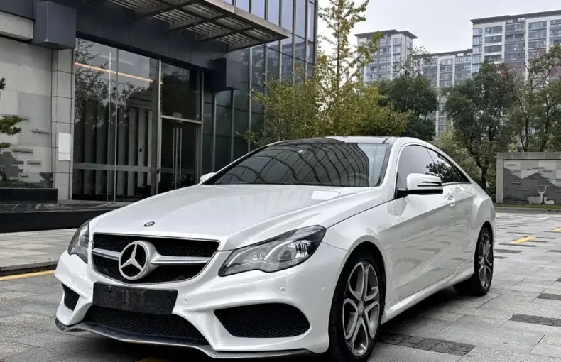 Mercedes-Benz E-Class (Import) 2016 из Китая