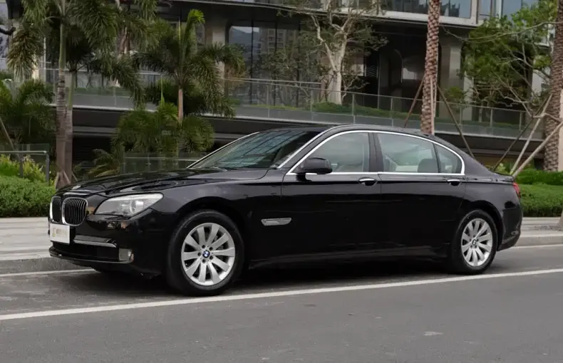BMW 7 Series 2009 из Китая