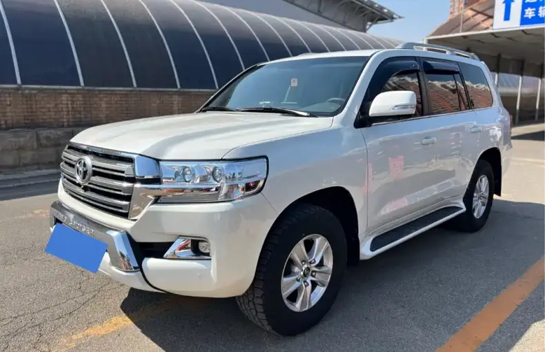 Toyota Land Cruiser 2018 из Китая