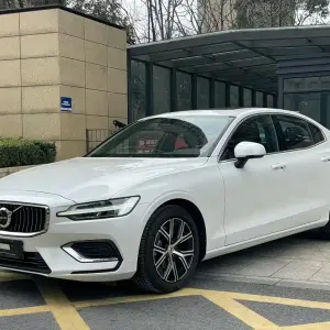 Volvo S60 2024 из Китая