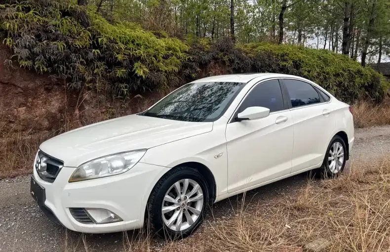 BAIC Senova D50 2015 из Китая