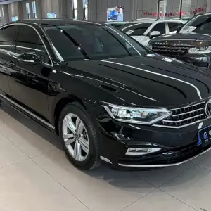 Volkswagen Magotan 2025 150 л.с. 150 л.с. 150 л.с. из Китая