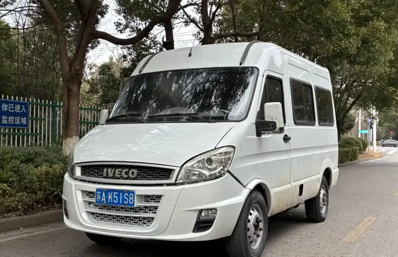 IVECO Daily 2016 из Китая
