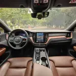Volvo XC60 2023 250 л.с. — лот 57650068 из Китая