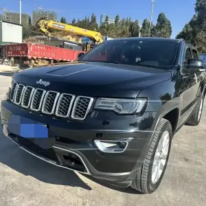Jeep Grand Cherokee (Import) 2018 234 л.с. из Китая