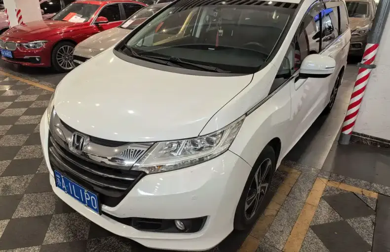 Honda Odyssey 2016 из Китая