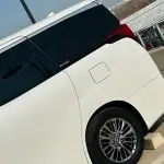 Toyota Alphard 2023 из Китая