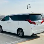 Toyota Alphard 2023 из Китая