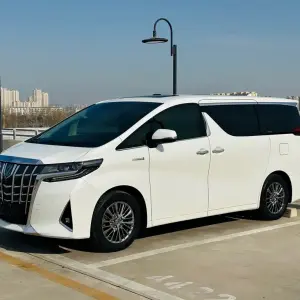 Toyota Alphard 2023 117 л.с. — лот 57658839 из Китая