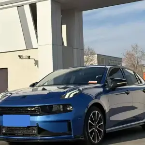 Lynk & Co 03 2020 180 л.с. 180 л.с. из Китая