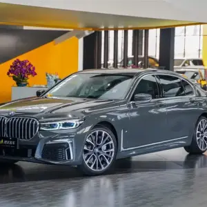 BMW 7 Series 2023 из Китая