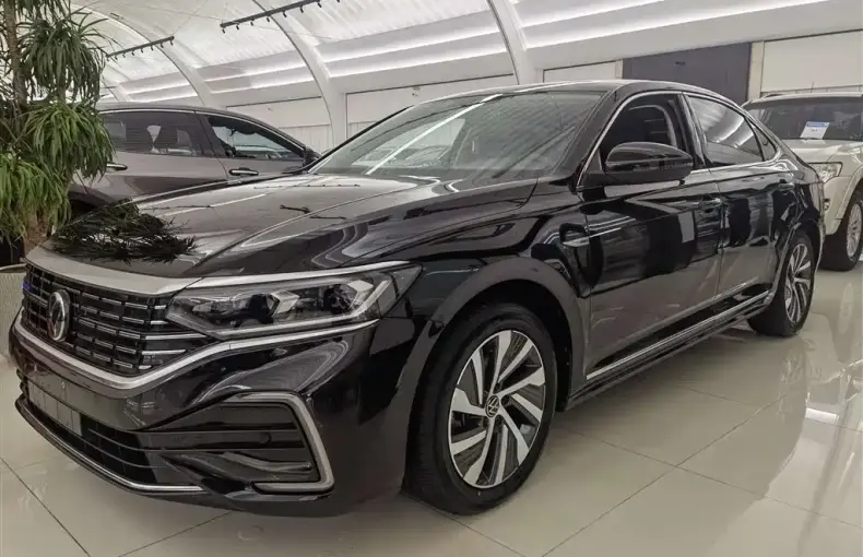 Volkswagen Passat New Energy 2022 из Китая