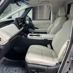 Lexus LM 2024 лот 57660380 из Китая