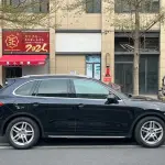 Porsche Cayenne 2012 из Китая