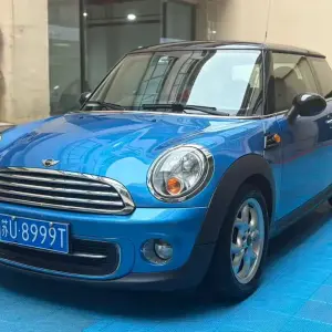 MINI Mini 2011 из Китая