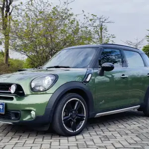 MINI Mini Countryman 2015 190 л.с. из Китая