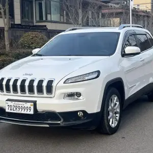 Jeep Cherokee 2017 175 л.с. — лот 57731731 из Китая