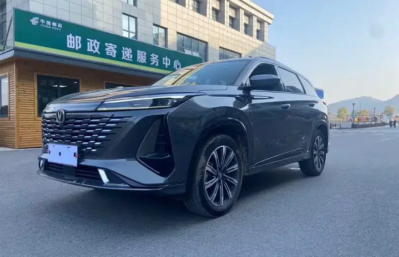 Changan 长安CS75PLUS 2023 из Китая