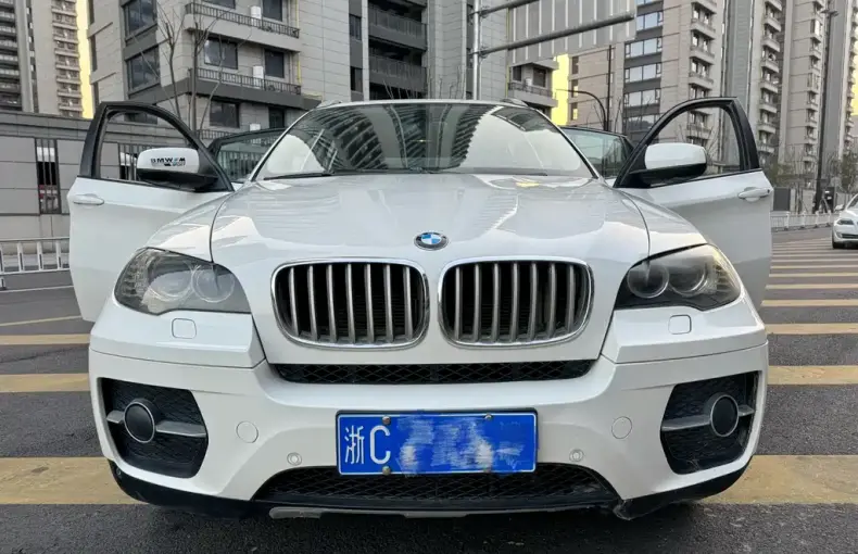 BMW X6 2011 из Китая