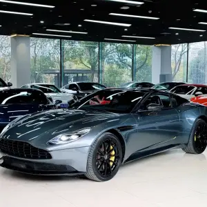 Aston Martin DB11 2019 из Китая