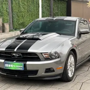 Ford Mustang 2013 из Китая