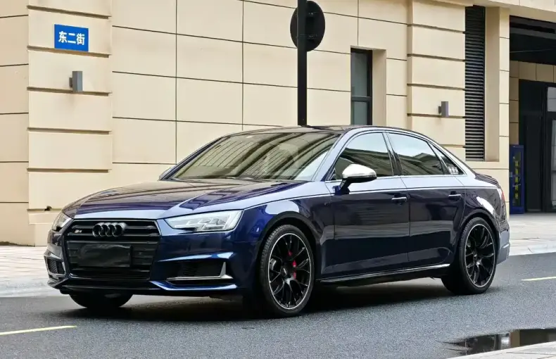 Audi S4 2018 из Китая