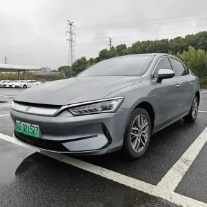 BYD Qin PLUS 2023 136 л.с. из Китая