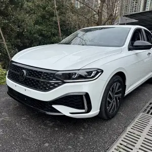 Volkswagen Lavida 2023 150 л.с. — лот 57752262 из Китая