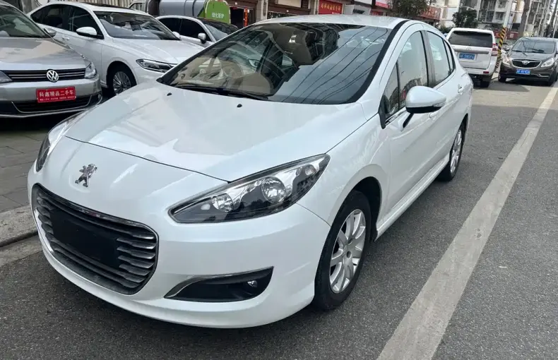 Peugeot 308 2016 из Китая