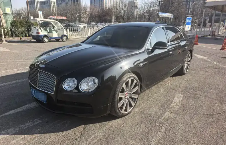 Bentley Flying Spur 2018 из Китая