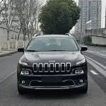 Jeep Cherokee 2017 155 л.с. из Китая